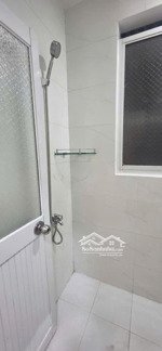 cần bán gấp chung cư thang bộ nguyễn kim q10,lôb ,thang bộ lầu 2 dt 50 m2, 2 phòng ngủ , 1wc