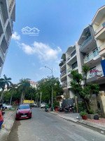 cho thuê nhà phố cao cấp kdc himlam dt: 5x20m2 mới xây, có tm, tk văn phòng giá: 60tr lh:0908935765