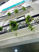 nhỉnh 11 tỷ nhà đẹp đường doãn kế thiện, 6 tầng,38m2, 50m ra phố,ngõ thông, nội thất xịn,nở hậu