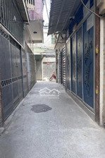 bán nhà 4 tầng sát mặt tiền đường nguyễn lâm phường 6 quận 10