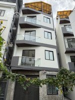 siêu phẩm nhà lô góc 5 tầng việt hưng nhỏ tiền, hiếm hàng