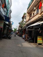 hơn 4 tỷ nhà 3 tầng p15 quận tân bình hẻm xe hơi tận cửa, sát mặt tiền gần chợ trường học
