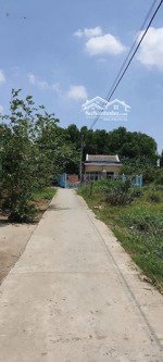 đất thổ cư 156m2 ngay chợ cộng lạc có sổ hồng sẵn, khu dân cư - giá chỉ 360tr còn thương lượng