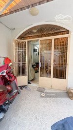 siêu vip bình thạnh- nhà ngang hơn 4m, sổ đẹp, cách 1 căn ra hẻm xe tải chỉ khoản 100tr/m2