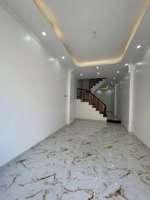 cho thuê nhà riêng quang trung . giá 10 triệu :lh 