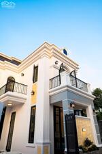 Nhà 2 tầng Full nội thất thiết kế Tân Cổ Điển cạnh đường quy hoạch 43m giá nông thôn