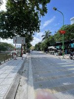 bán nhà mặt phố lô góc 3 thoáng- kinh doanh siêu lợi nhuận - 2 vỉa hè cực rộng - thang máy.