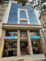 cho thuê mặt phố hoàng văn thái.dt: 100m * 8 tầng + 1 hầm. mt: 9 m . thông sàn , nhà mới