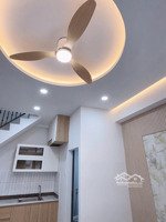 căn góc mới toanh 2 mt hẻm thoảng mát. cách trường 500m. cách chợ 100m và cách tờ a4 chưa tới 3 tỏi