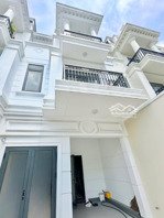 cho thuê nhà phố đẹp 1 trệt 3 lầu mới khu dân cư vip an ninh trung tâm biên hoà
