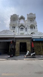 nhà mặt tiền 4 tầng. 5pn. mặt tiền hiệp thành 17. vị trí buôn bán tốt. gần trục nguyễn ảnh thủ