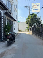 nhà 1/ tx43, nhà đẹp số 2 thì còn nhiều căn khác đẹp số 1