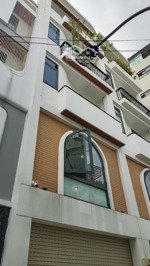 nhà 5 tầng 5 pn xe hơi ngủ trong nhà. gần siêu thị emart 2, giáp tân bình tân phú