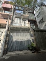 nhà mới đẹp. trệt 2 lầu đúc. ngay phía sau chợ tân bình. dtsd:200m2