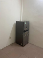 nhà mình còn 1 phòng 45m cho thuê, ở số 5 ngõ 162 khương đình, giá thuê 4tr/tháng.