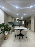 nhà mặt phố tô ngọc vân - view hồ tây - vị trí vàng chính chủ gửi bán