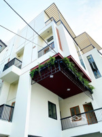 bán nhanh toà nhà 5 tầng gồm 35 phòng, dòng tiền :110 triệu / tháng