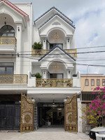 chính chủ chào bán căn nhà 3 tầng địa chỉ hoà phú 9, nhà hướng đông nam, đường 7m5