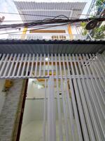 Nhà trệt lầu 2 phòng ngủ - Nằm cách siêu thị Vincom Hùng Vương 500m