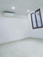 nhà 2 tầng trong ngõ 255 lĩnh nam