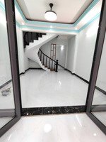 cho thuê nhà nguyên căn phạm văn chiêu, phường 14, gv, nhà sạch sẽ thoáng mát 3pn to