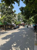 dương văn bé.hai bà trưng.nhà đẹp tang máy gần phố ô tô vào nhà,vị trí đẹp ở sướng,hàng xóm timecyt