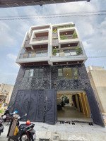 căn nhà siêu đẹp,hẻm oto, dt4,2x17m,xd 4pn-6wc full nội thất cao cấp,giá ưu đãi 6tỷ680.