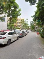 giảm 500 triệu bán đất phân lô chiến thắng, văn quán 45m2, mặt tiền 4m