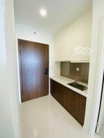 cần bán căn hộ central premium off, dt 26m2, tiện ở hoặc làm văn phòng công ty nhà đẹp, giá 1,9 tỷ