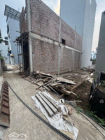 chính chủ cần bán gấp lô đất cực đẹp 45m2 tại trung tâm phúc lợi- đường thông- diện tích lớn