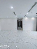 bán căn 4pn sunshine sky city q7, 132m² tầng cao, sẵn hđ thuê 23tr, giá 10 tỷ bao thuế phí