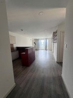 cho thuê căn góc 2 phòng ngủ rộng 99m2 có nội thất như hình giá 8 triệu/tháng. lh: 