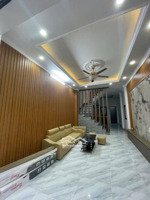 mỹ thái hồng vân, giáp tái định cư đông mỹ. nhà mới 4 tầng giá chỉ 5.69 tỷ