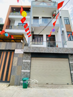 cần bán gấp nhà huỳnh tấn phát - liền kề phú mỹ hưng - nhỉnh 7.x tỷ