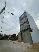 bán lô đất 63.5m, 5.8x11.5m xây được 5 tầng giá 3.85 ty sát vinhomes phù hợp làm vp công ty