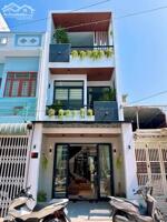 Nhà 1 trệt 2 lầu - 2 mặt tiền trước sau - Gần trường đại học Kỹ Thuật