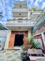 Bán Nhà Mặt Tiền Lê Thị Kim, Xuân Thới Đông, 173m2 3 Tầng Đường Xe Tải tránh 8m Thông Tứ Tung giá rẻ