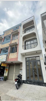 7,68 ty mặt tiền xây mới 2 lầu st . có gpxd hoàn công đầy đủ . tiện kinh doanh mua bán