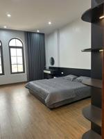 cho thuê nhà 7 phòng ngủ khép kính, mới hoàn thiện, full nội thất cao cấp,có thang máy tại vĩnh yên