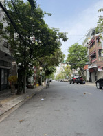 bán nhà mặt phố 5x20,nở hậu 6.8,đường số tân quy quận 7 cũ.nhà 3 tầng,4pn.hoàn công chuẩn.hơn 20 tỷ