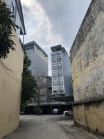 hàng hiếm . con ngõ thông thoáng đáng tiền . bán nhà 102m2 . sổ đỏ cất két . giao dịch ngay