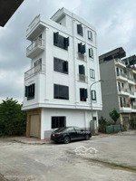 cho thuê nhà nguyên căn mới, 5 tầng cự khối, long biên 45m2 5t 4 pn giá 12 tr
