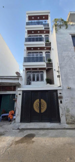 đường 8m thông kd 4x15m ngay aeon tân phú