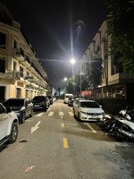 cc bán lk centa diamond đã hoàn thiện sẵn dòng tiền 25tr/tháng 7,x tỷ