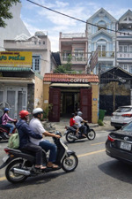 bán gấp căn nhà ngợp bank có dòng tiền đường chính tch25