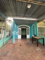 bán nhà riêng ngay ngã tư nguyễn khuyến. diện tích 120m2