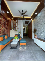 nhà mới mt đường trần thủ độ dt 4.2x12m, 3.5 tấm ntcc giá 8.9 tỷ