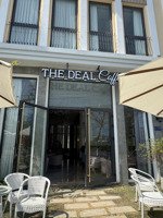 bán nhanh toà khách sạn ở hội an full nội thất, 140m2 đất, 15phong , dòng tiền ổn định 70tr/tháng.