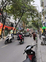 duy nhất một căn đội cấn ba đình 5 tầng, 3 ngủ, ngõ thông, 30m ra phố, giá đầu tư chỉ 5ty .