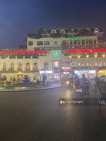 cho thuê nhà mặt phố đinh tiên hoàng, diện tích 300m x 4 tầng, mặt tiền 15m, giá thuê 2,5 tỷ